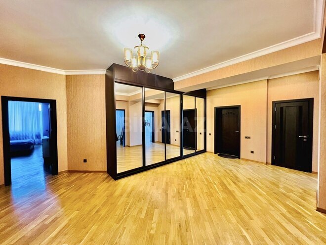 Satılır 3 otaqlı yeni tikili 145 m², İnşaatçılar m., photo 12 from 15