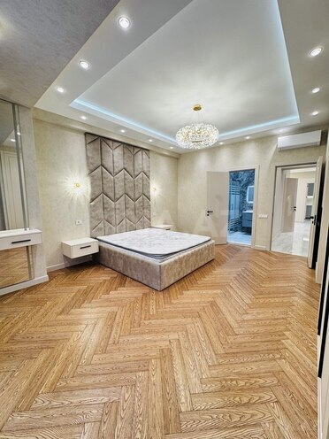 Продаётся 4-комн. новостройка 185 м², м. Иншаатчылар, photo 17 from 28