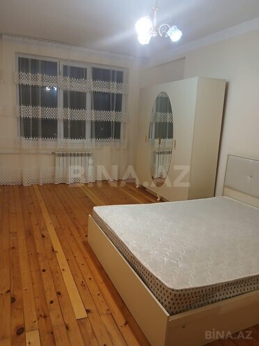 Сдаётся 3-комн. вторичка 125 м², м. Ази Асланов, photo 9 from 15