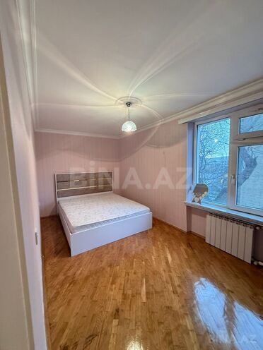 Satılır 2 otaqlı köhnə tikili 55 m², İnşaatçılar m., photo 5 from 12