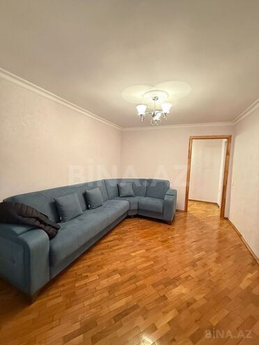 Satılır 2 otaqlı köhnə tikili 55 m², İnşaatçılar m., photo 3 from 12