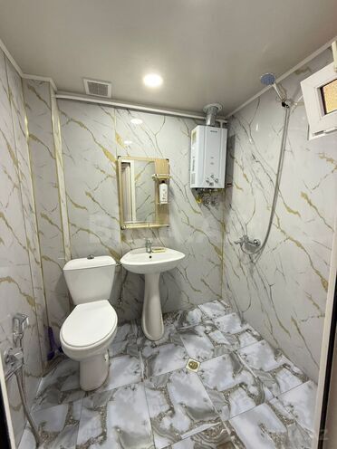 Satılır 2 otaqlı köhnə tikili 55 m², İnşaatçılar m., photo 11 from 12