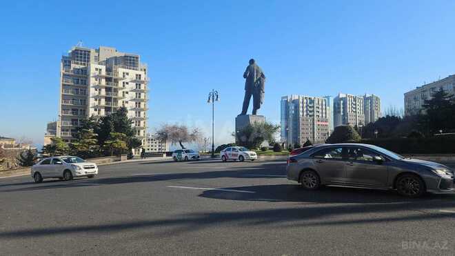 Продаётся 3-комн. вторичка 75 м², м. Ичеришехер, photo 20 from 24