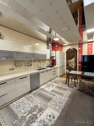 Satılır 4 otaqlı yeni tikili 210 m², 4-cü mikrorayon q., photo 10 from 24