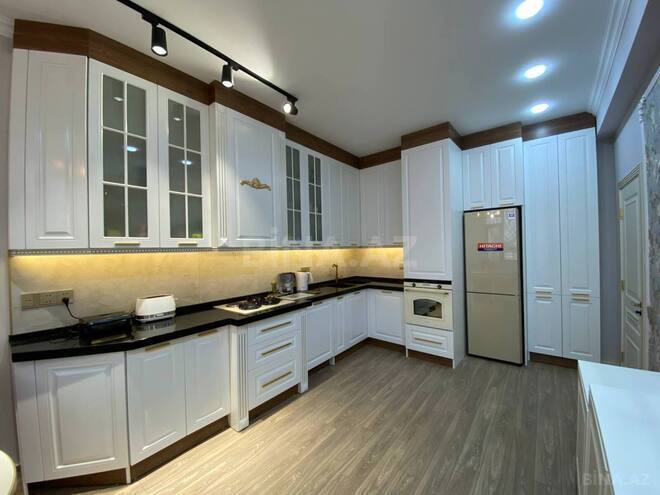Продаётся 3-комн. новостройка 115 м², Насиминский  р., photo 1 from 24