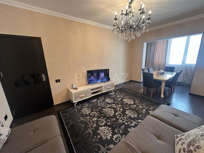 Satılır 4 otaqlı köhnə tikili 100 m², 9-cu mikrorayon q., photo 1 from 12