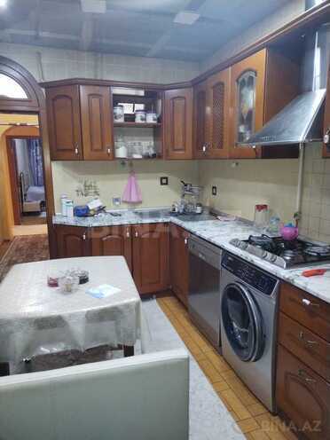 Satılır 4 otaqlı köhnə tikili 110 m², İnşaatçılar m., photo 11 from 26