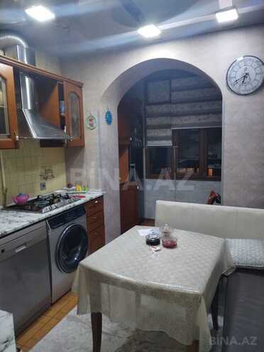 Satılır 4 otaqlı köhnə tikili 110 m², İnşaatçılar m., photo 15 from 26