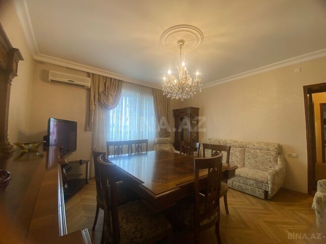 Satılır 4 otaqlı köhnə tikili 110 m², Elmlər Akademiyası m., photo 4 from 13