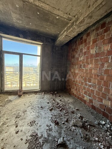 Продаётся 3-комн. новостройка 145 м², Хатаинский р., photo 13 from 17