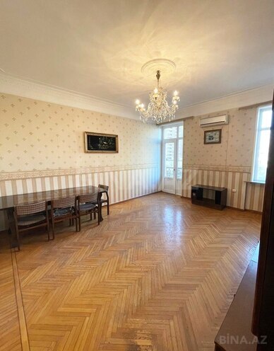 Satılır 3 otaqlı köhnə tikili 75 m², Nizami m., photo 5 from 12