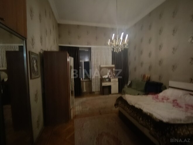 Satılır 2 otaqlı köhnə tikili 75 m², Nizami m., photo 9 from 13