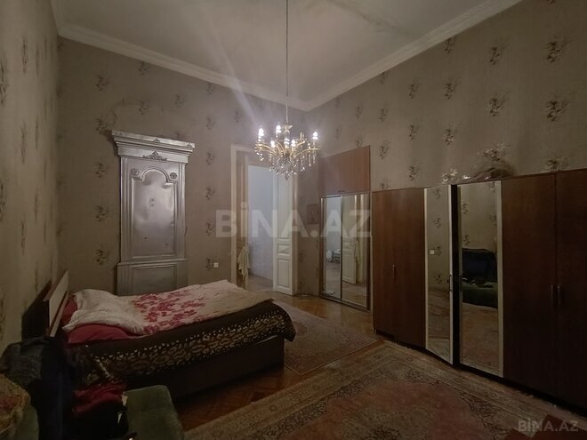 Satılır 2 otaqlı köhnə tikili 75 m², Nizami m., photo 8 from 13