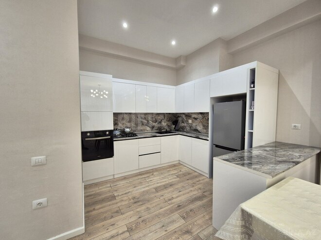 Сдаётся 2-комн. новостройка 82 м², м. 28 мая, photo 9 from 22