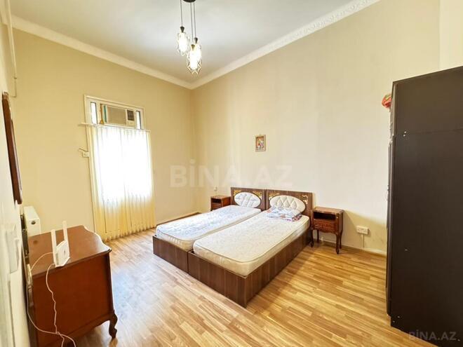 İcarəyə verilir 4 otaqlı köhnə tikili 110 m², Sahil m., photo 13 from 23