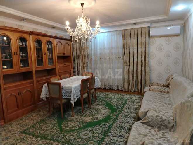Продаётся 4-комн. вторичка 80 м², пос. Бакиханова, photo 1 from 10
