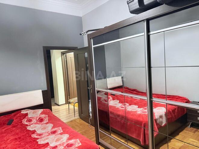 Satılır 3 otaqlı köhnə tikili 71 m², Yasamal r., photo 4 from 12