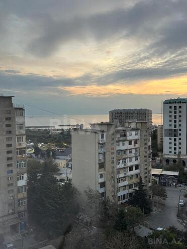 Продаётся 3-комн. вторичка 70 м², м. Ази Асланов, photo 25 from 26