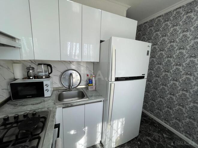 Satılır 2 otaqlı köhnə tikili 60 m², Yeni Yasamal q., photo 15 from 18