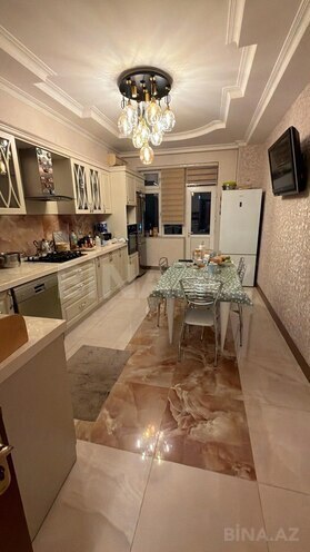Продаётся 4-комн. новостройка 204 м², м. Низами, photo 9 from 14