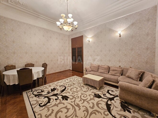 Сдаётся 3-комн. вторичка 110 м², м. Ичеришехер, photo 3 from 17