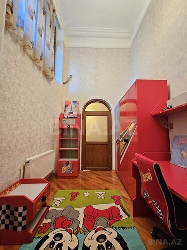 Сдаётся 3-комн. вторичка 110 м², м. Ичеришехер, photo 10 from 17