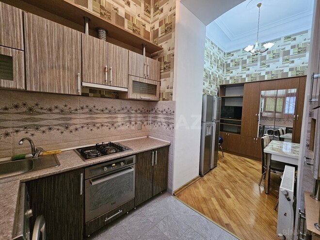 Сдаётся 3-комн. вторичка 110 м², м. Ичеришехер, photo 13 from 17