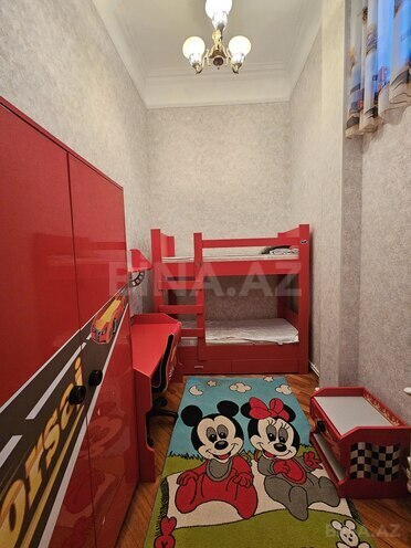 Сдаётся 3-комн. вторичка 110 м², м. Ичеришехер, photo 11 from 17