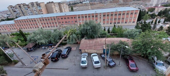 Satılır 3 otaqlı köhnə tikili 70 m², Massiv D q., photo 7 from 14