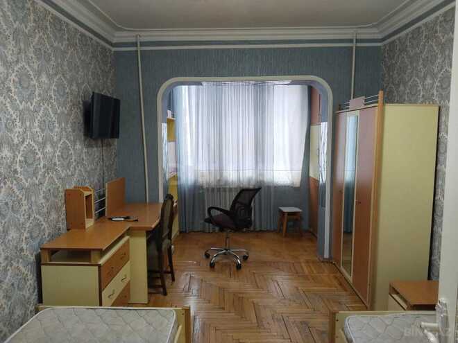 Сдаётся 4-комн. вторичка 120 м², м. 20 января, photo 7 from 15