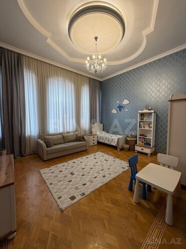 Satılır 7 otaqlı köhnə tikili 450 m², Sahil m., photo 6 from 32