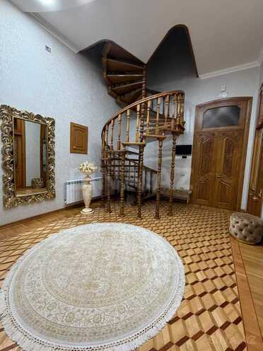 Satılır 7 otaqlı köhnə tikili 450 m², Sahil m., photo 27 from 32