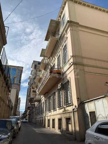 Продаётся 3-комн. вторичка 80 м², м. Сахил, photo 19 from 31