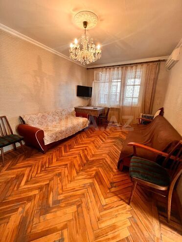 Продаётся 2-комн. вторичка 60 м², м. Низами, photo 1 from 14