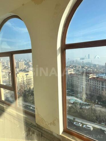 Продаётся 3-комн. вторичка 102 м², м. Ичеришехер, photo 11 from 18