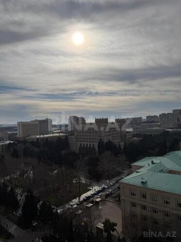 Продаётся 4-комн. новостройка 147 м², м. Элмляр Академиясы, photo 17 from 19