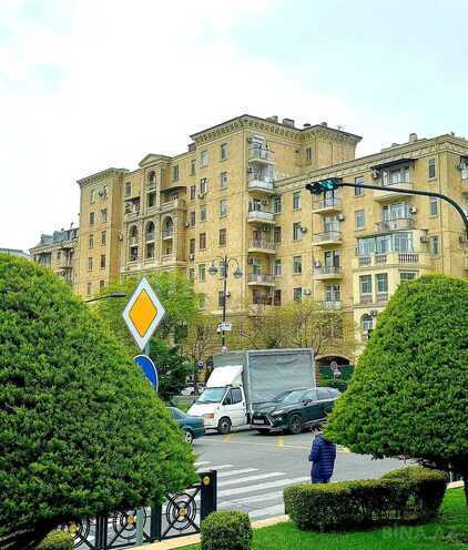 Satılır 2 otaqlı köhnə tikili 55.5 m², Nizami m., photo 3 from 15