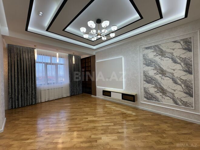 Продаётся 3-комн. новостройка 119 м², м. Нефтчиляр, photo 1 from 11