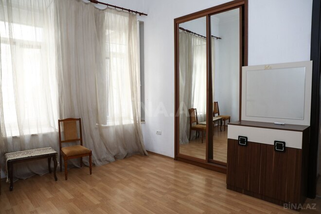 Сдаётся 5-комн. вторичка 150 м², Насиминский  р., photo 16 from 32