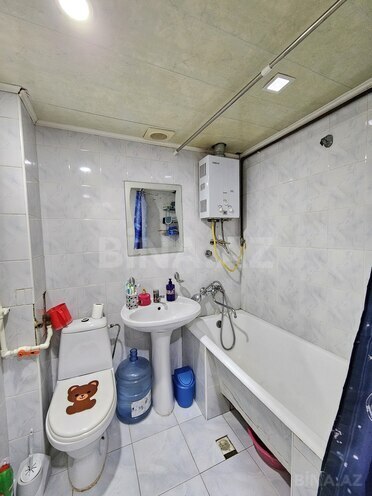 Продаётся 2-комн. вторичка 55 м², м. Кара Караев, photo 10 from 17