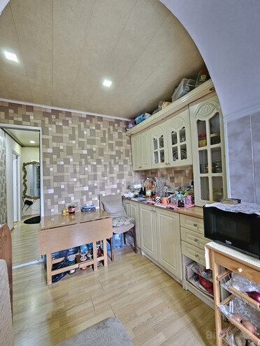 Продаётся 2-комн. вторичка 55 м², м. Кара Караев, photo 6 from 17
