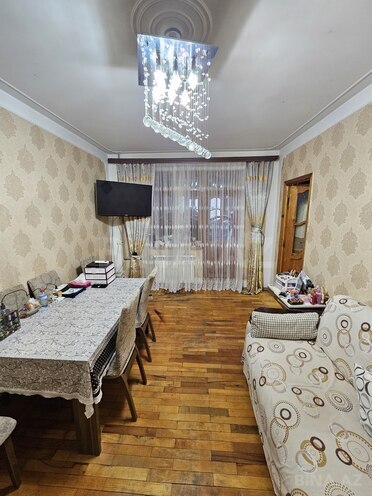 Продаётся 2-комн. вторичка 55 м², м. Кара Караев, photo 16 from 17