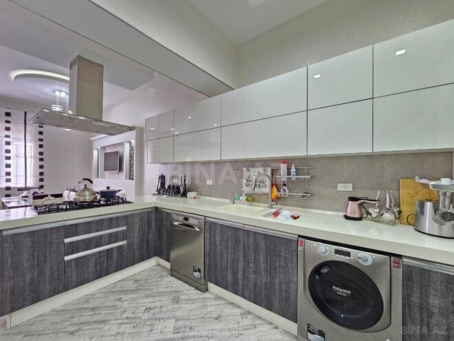 Satılır 5 otaqlı həyət evi/bağ evi 350 m², photo 13 from 32