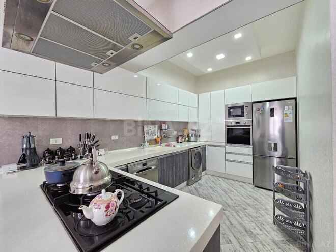 Satılır 5 otaqlı həyət evi/bağ evi 350 m², photo 14 from 32