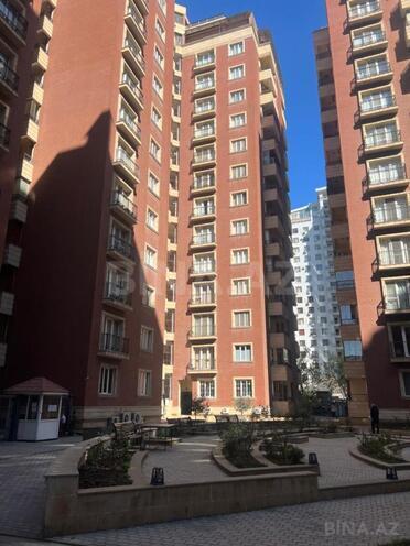 Satılır 5 otaqlı yeni tikili 250 m², 28 May m., photo 1 from 19