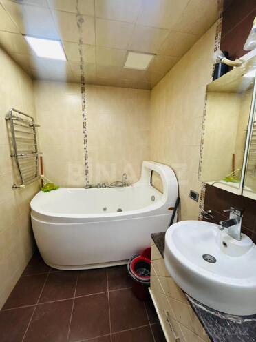 Сдаётся 3-комн. новостройка 140 м², Наримановский  р., photo 18 from 24