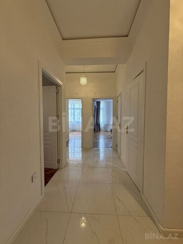 İcarəyə verilir 3 otaqlı yeni tikili 100 m², 28 May m., photo 1 from 10