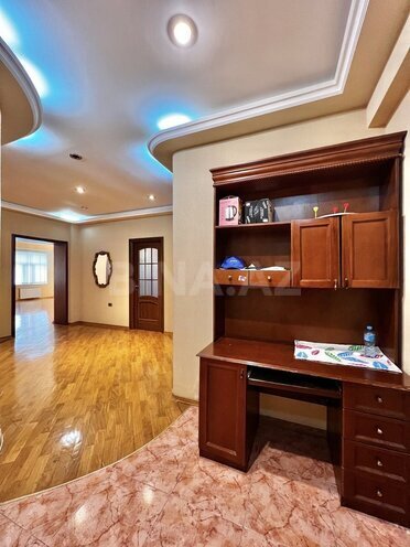 Satılır 3 otaqlı yeni tikili 170 m², 28 May m., photo 14 from 15