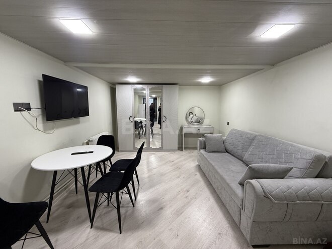 Сдаётся 1-комн. новостройка 40 м², м. Мемар Аджеми, photo 1 from 9