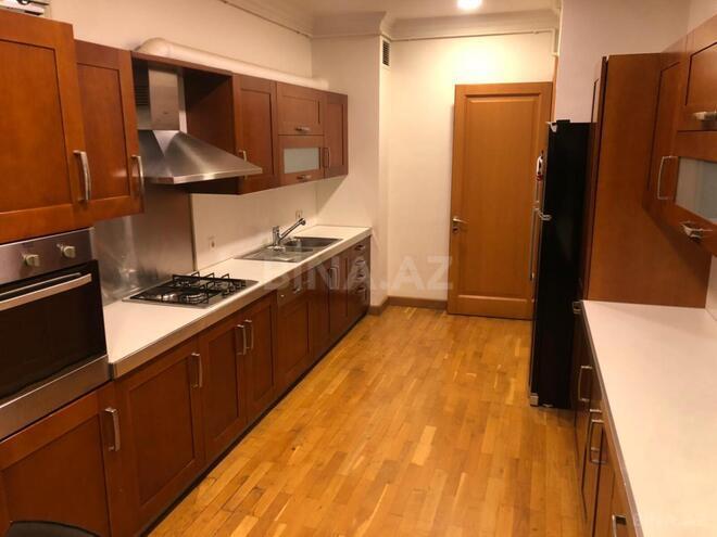 İcarəyə verilir 4 otaqlı yeni tikili 220 m², İçəri Şəhər m., photo 16 from 23